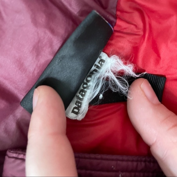 Patagonia womens maroon nano puff trench jacket sz.M/L missing size tag flawed - Picture 2 of 9